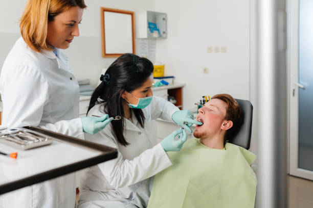 Best Weekend Emergency Dentist in Plainwell, MI